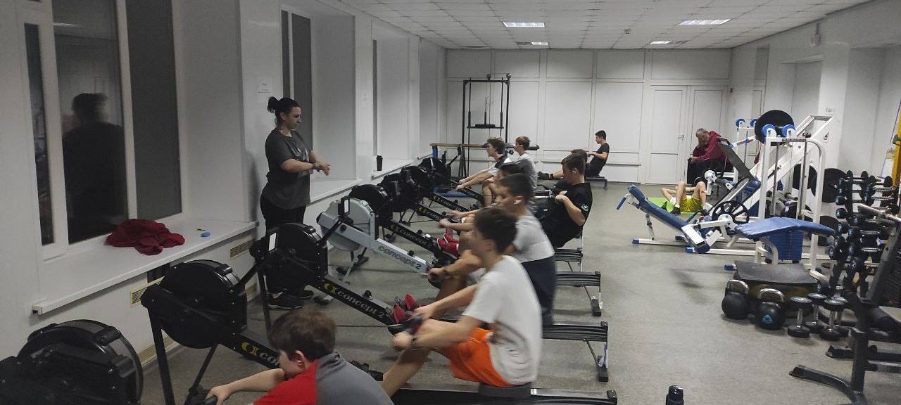 Багаторічна співпраця МДЮСШ та ДФКС допомагає утримувати рівень підготовки веслувальників-академістів, байдарочників та каноїстів в міжсезоння та надає можливість кращим спортсменам продовжувати навчання в фаховому закладі