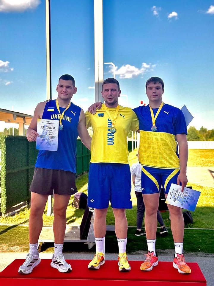 20-21 червня 2026 року в м.Києві проходив IV -етап Кубку України та всеукраїнські змагання пам’яті ЗТУ Л. Смєлаша та А. Кончіца з легкоатлетичних метань. Вихованці ДФКС гідно представили Дніпропетровську область. Переможцями і призерами  змагань в віковій категорії U16 стали Буденко Євген (1 місце – метання диска, штовхання ядра), Погорілий Дементій (2 місце- метання диска, штовхання ядра), Павлов Георгій (2-місце -метання молота).В віковій категорії U18 – Бітмарчук Дар'я (1 м- метання диска, 3 м- штовхання ядра), Цоцко Катерина (2 м- метання диска, штовхання ядра), Прокоп'єв Ярослав (2 м- метання диска, 3 м-штовхання ядра), Денисов Олексій (3м- метання диска).В віковій категорії U20 Батарчук Данило, Маркова Юлія  ( 1м-метання диска), Ковальчук Тальяна (2м -метання молота), Лапа Єгор (3 м-метання диска).В віковій категорії U23 Авраменко Карина (1м-метання диска), Пономаренко Марія (1 м-штовхання ядра, 2 м -метання диска).