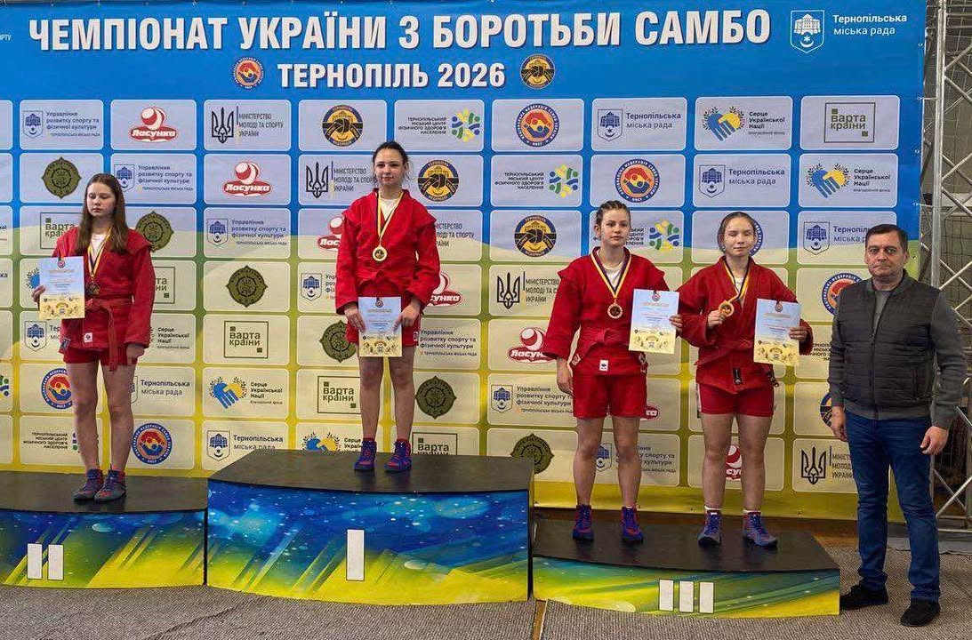 З 29 по 31 травня у місті Тернопіль відбувся чемпіонат України з боротьби самбо серед хлопців та дівчат (підлітки)