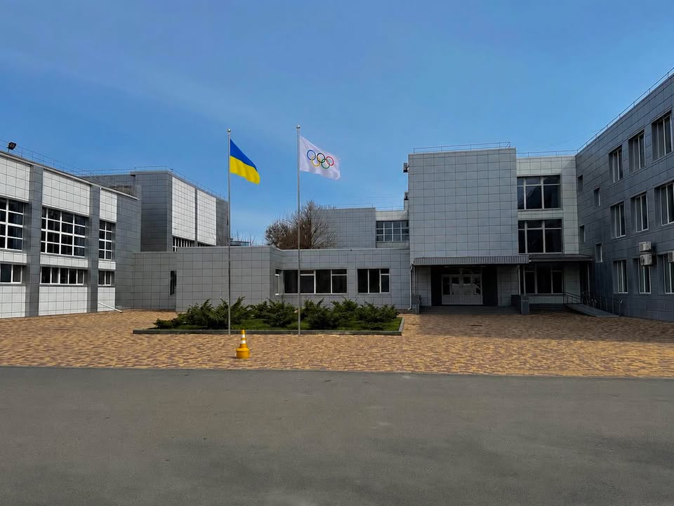 ДФКС – ДВУФК updated their cover photo.